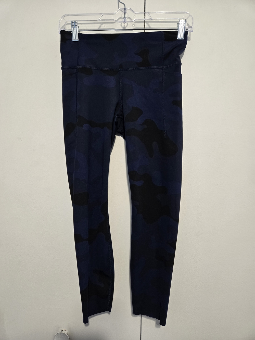 GapFit XS Petite Camo‎ Leggings High Rise Blue Black Athletic Yoga Pants